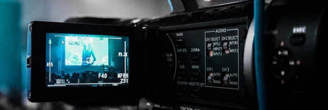 SkyHigh TV automatise l’enregistrement des rushes grâce à la technologie de reconnaissance vocale